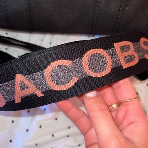 MARC Jacobs Rose gold strap